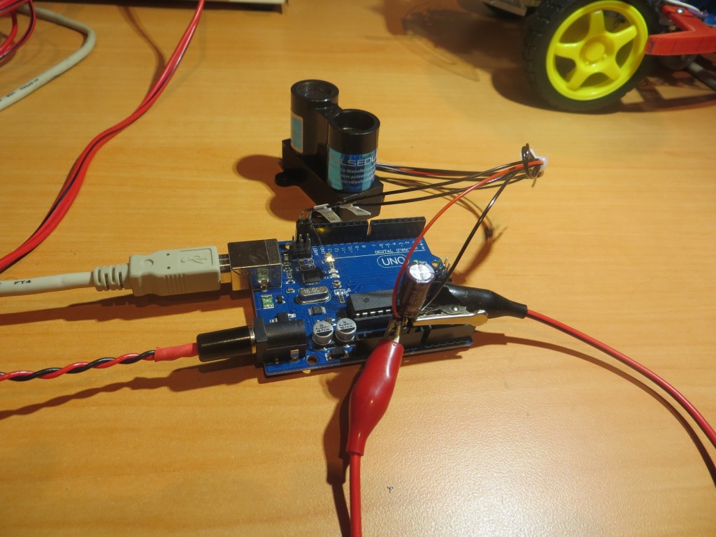 V2 'Blue Label' test setup showing BAC (Big-Assed Capacitor) and external power supply connection